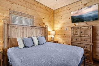 Great Smoky Mountain Retreat in this Luxury Cabin Rental for 10 with a Pool in Tennessee - 5