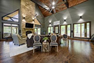 Incredible Spacious Vacation Rental for an Unforgettable Family Escape in Broken Bow, Oklahoma - 4