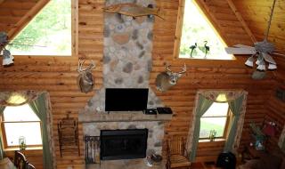 Riverside Log Cabin Perfect for a Secluded Getaway near Kalamazoo, Michigan - 5