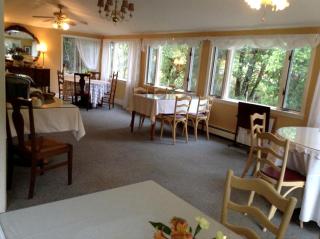 Beautiful Vacation Accommodation with Stunning Views near Lake Madeline, Vermont - 8