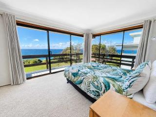 Stunning Clifftop Location - gorgeous ocean views - 6