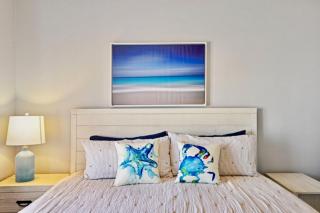 Modern Beachfront Condo on the Beach Sleeps 6! by Dolce Vita Getaways PCB - 7