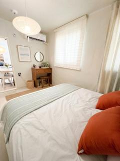 MAPO 1F, Modern Hinoki-Wood Hanok 2Rm , 3Bed - 4