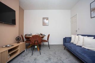 Vacant Nests Spacious 4BR Wi-Fi Contractors - 4