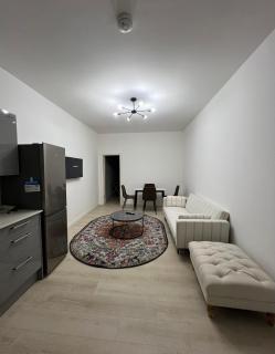 Apartment 3 by SJP - Central Kettering - Near Station - Sleeps 3 - 9