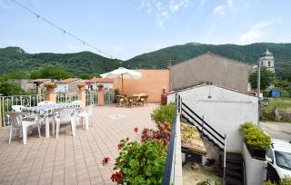 Beautiful Apartment In Conca Casale With House A Mountain View - 4