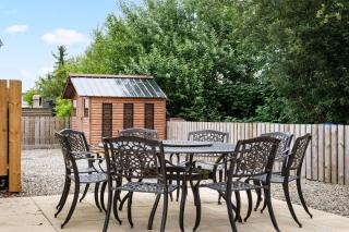 Dovecote Retreat by Escape Ordinary - 2