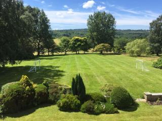 Beautiful Country House With Indoor Pool & Grounds - 1