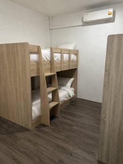 9 mins to BTS Bunker Bed Private Room Share Bath - 5