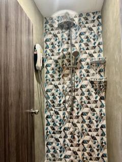 9 mins to BTS Bunker Bed Private Room Share Bath - 1