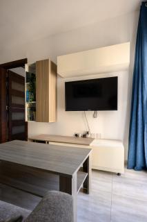 F3 Modern and Bright Apartment in Malta - 2