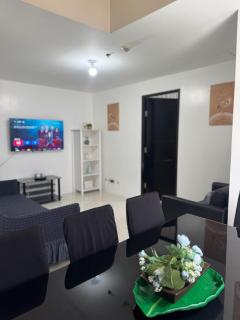 Comfy 1BR Across International Airport - 9