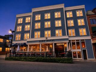 Park Hotel Condominiums - 9