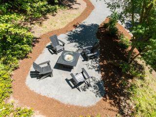 Pet-Friendly, Minutes to Town, Beaches, Kayaking - 5