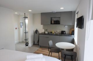The Maycliffe - 9