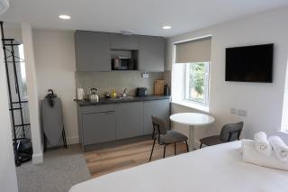 The Maycliffe - 6
