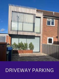 Stylish Cambridge Home with free parking - 9