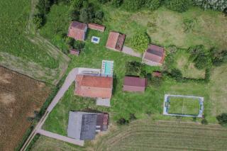 Villa Petit Perrot 03 - Piscine chauffee - Citystade - 2h Lyon - 45p - 4