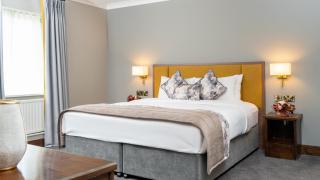 Cavan Crystal Hotel - 9
