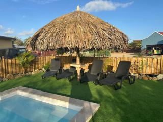 Dushi Paradise Yellow Pool Bungalow - 4