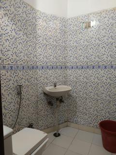 Yash Guest House -- Walk in Nizamuddin Railway Station - 2