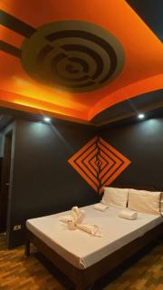 Vali-Joe Travel Lodge - 2