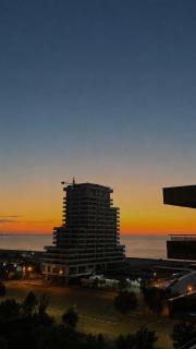 Golden Sunset Apartament - 0