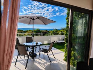 Sea View Penthouse 3 Min Walk to Beach - 0