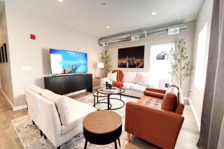 New Chic Condo in Pittsburgh - 2