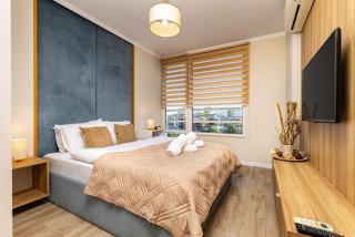 Royal City 1 BR apartment in highest floor - 0