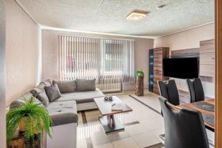 Land Leben Wohnung 1 - 2