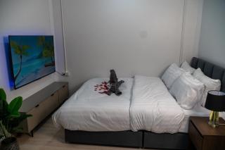 4K Cinema Bungalow Fast WiFi and 5min to Beach - 8