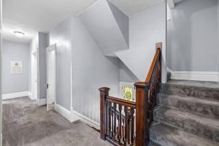 Mount Washington Home with Private Deck Sleeps 16 - 1