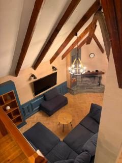 The SunSet Penthouse 100m from New Bazaar -Balcony - Available Parking - 2