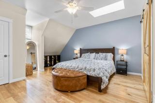 Walk to Acrisure,PNC, Game Rm, Outdoor Oasis, Pkg - 3