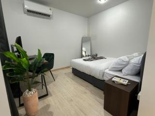 Brand New 2026 Bungalow with 4K Workstation - 8