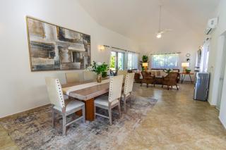 Private Pool Villa in Hispaniola Residencial - 9