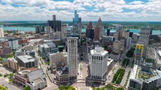 Modern Loft Living in Downtown Detroit w City View - 7