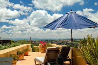 San Miguel Home Rooftop & City Center Views - 9