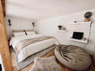Urban Loft Holešovice - Fully Equipped Apartment - 5