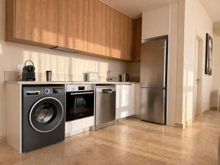 Avalon Gardens B101 - Designer Resort Studio - 2
