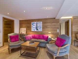 Premium Mountain View Suite - 8
