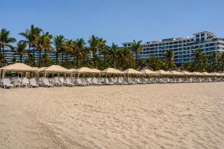Torre Bali Luxury Resort in Isla Residences - 4