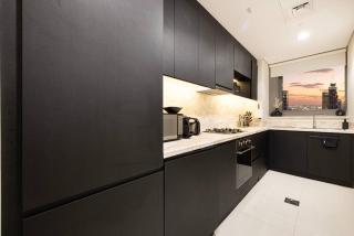 Luxury 2B Burj Khalifa NYE Views, 5-Star Amenities - 3