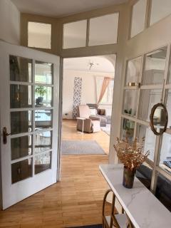 Big Apartment With Garden - 6