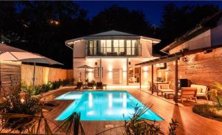 Resort Villa in Cavite with Pool, Hot Tub & Gym - 0