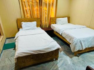 Skardu Rock View Hotel - 1