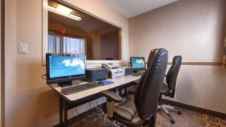 Tower Inn & Suites - 9