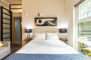 Modern & Spacious Loft with 2 Beds - 3