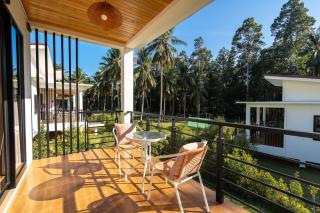Tropical Oasis 2BR and 5 Min to Zen Beach - 5